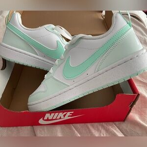 Youth size 3.5 court borough low recraft gs in white/mint foam- barley green.